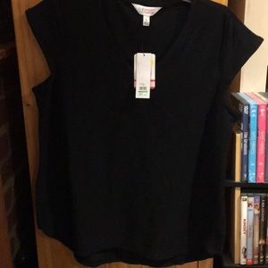 Ladies V neck short sleeve top new w tags